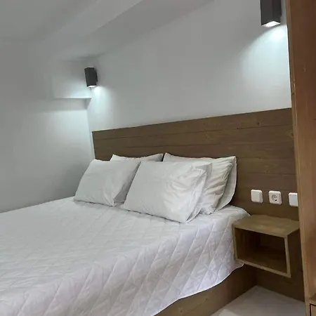 Oasis Rooms Karystos  Buitenkant foto